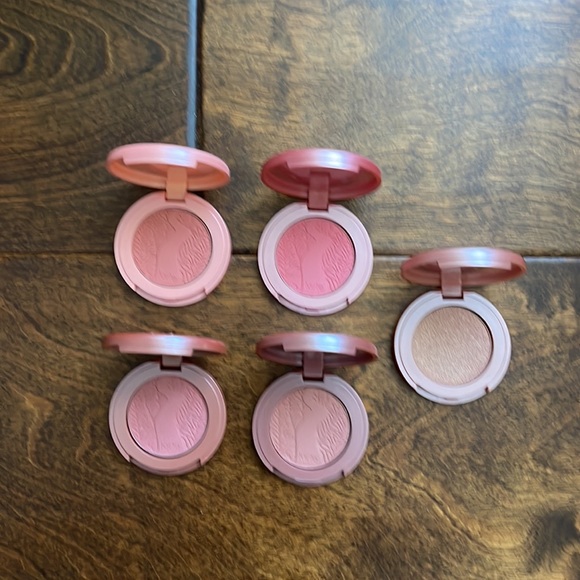 NIB tarte Amazonian Clay Cheek Set of Five Travel Size Blushes & Highlighter - Picture 1 of 6